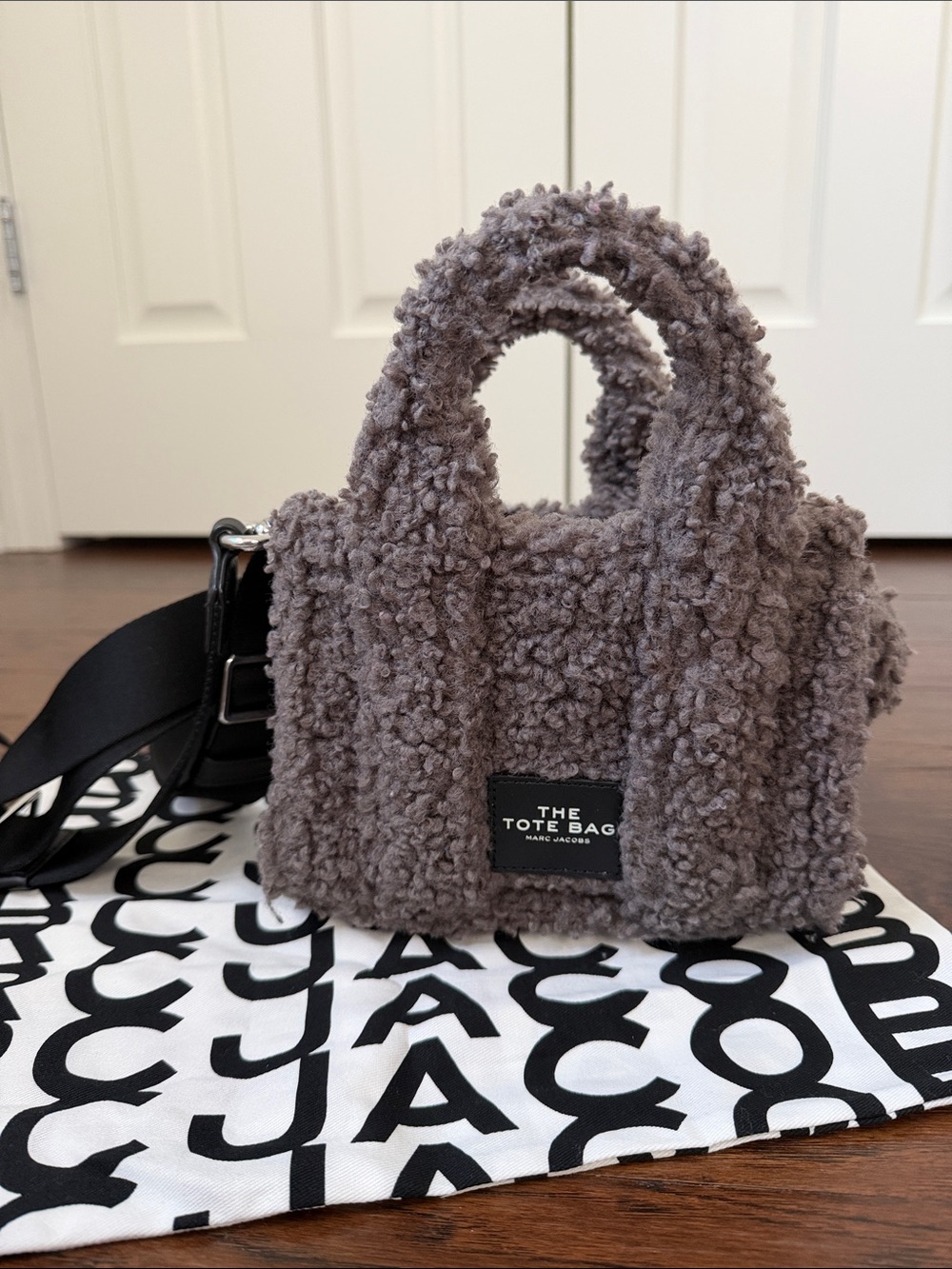 Marc Jacobs The Teddy Cross Body Bag in grey